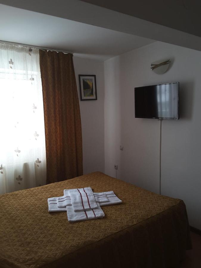 Camere De Inchiriat Edelweiss Dumbrava Roşie Exterior foto